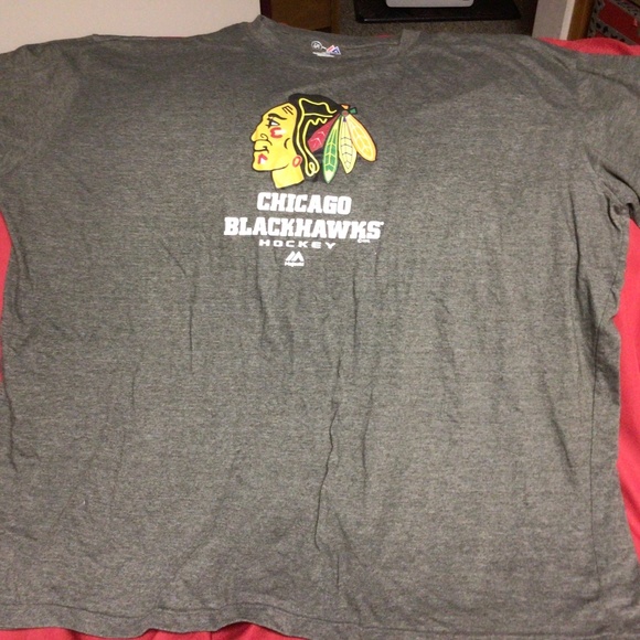 NHL CICAGO Blackhawks tshirt - Picture 1 of 3
